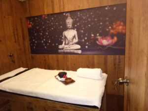 F5 Salon And Spa – Gopalan Grand Mall