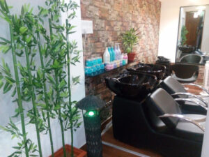 Varte Salon And Spa