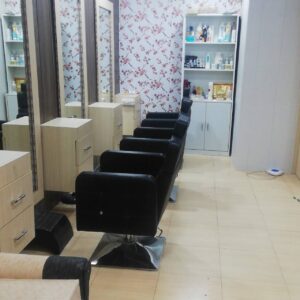 Max11 salon – Niranjanpur